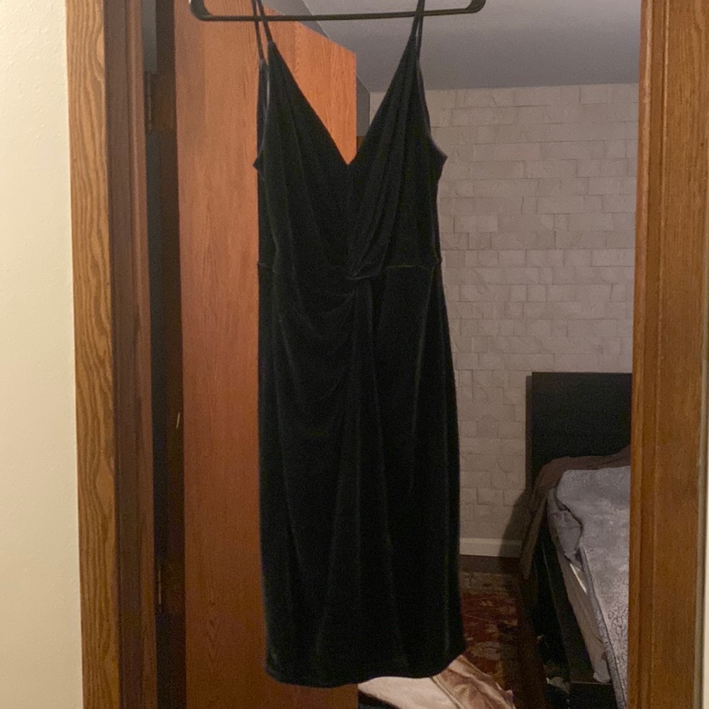 Winter/Fall Dress - Picture 3 of 6